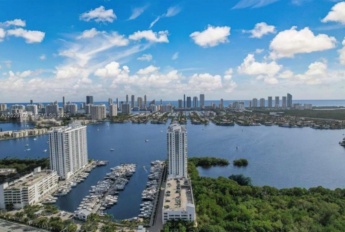 17111 Biscayne Blvd # 2209, North Miami Beach FL 33160 — 24