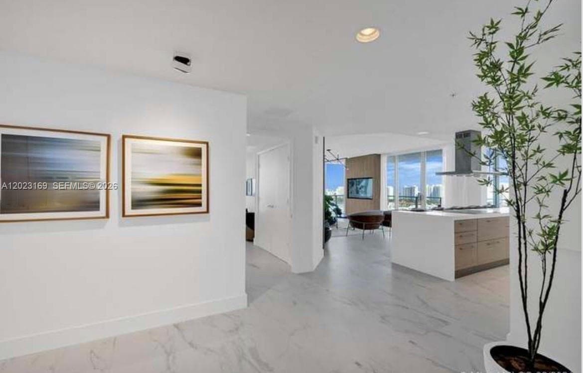 17111 Biscayne Blvd # 2209, North Miami Beach FL 33160 — 14