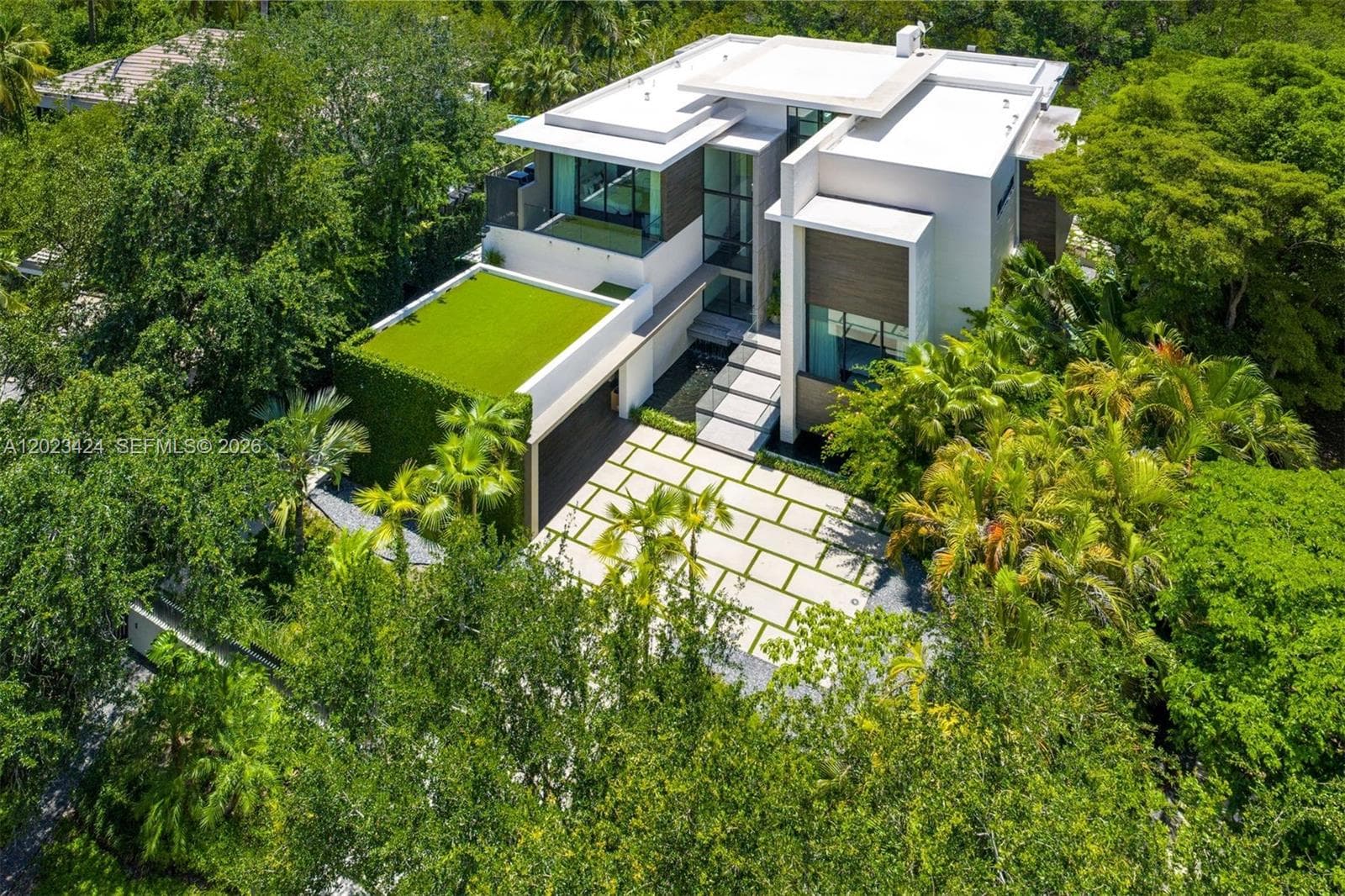 132 Paloma Dr, Coral Gables FL 33143 — 13