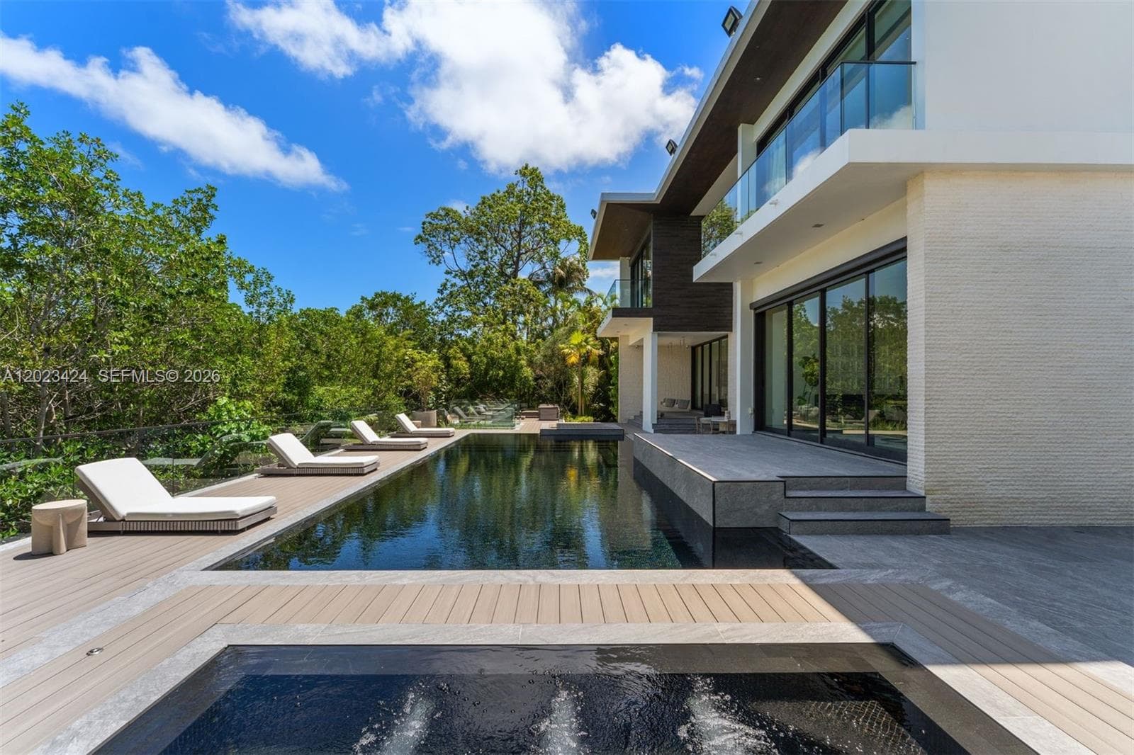 132 Paloma Dr, Coral Gables FL 33143 — 12