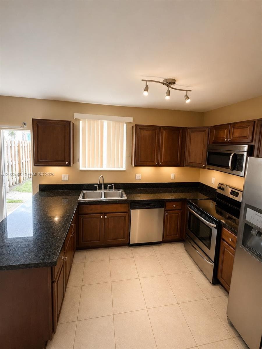 1827 NW 142nd Ln, Opa-Locka FL 33054 — 2