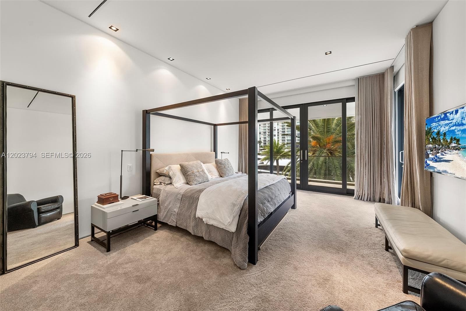 385 Centre Is, Golden Beach FL 33160 — 47