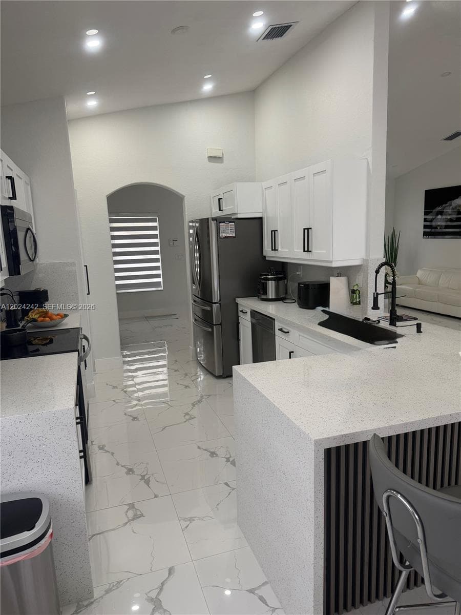 16911 NW 87th Ct, Miami Lakes FL 33018 — 5