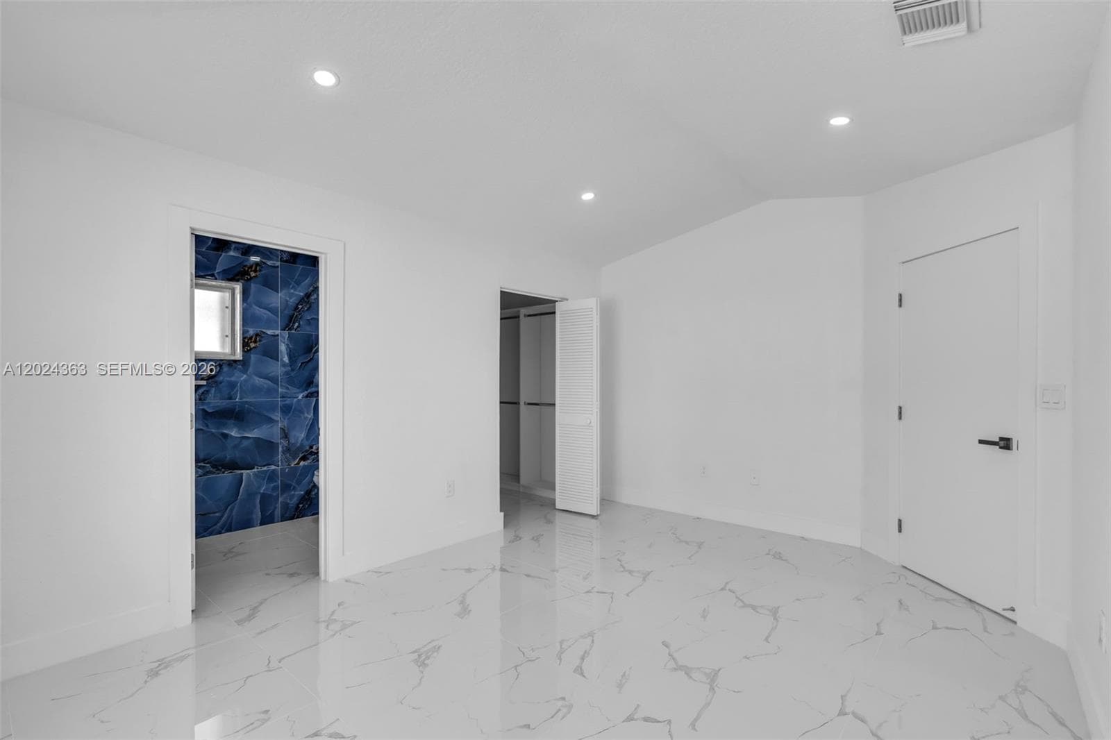9703 NW 127th St, Hialeah Gardens FL 33018 — 16