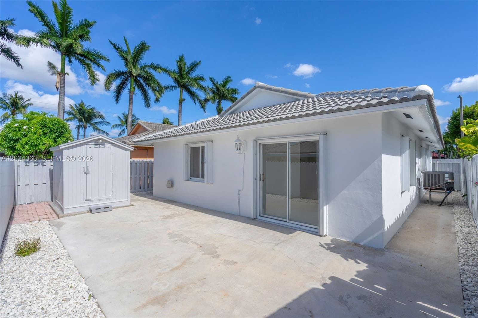 9703 NW 127th St, Hialeah Gardens FL 33018 — 26