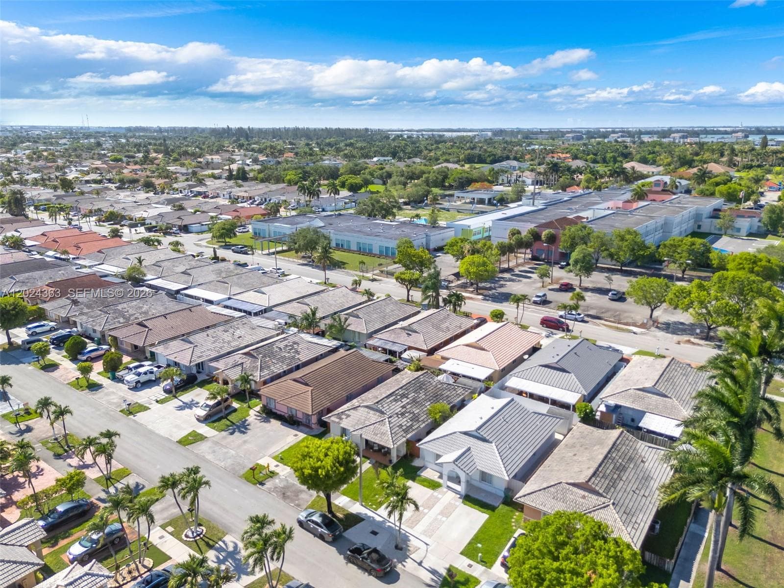 9703 NW 127th St, Hialeah Gardens FL 33018 — 32