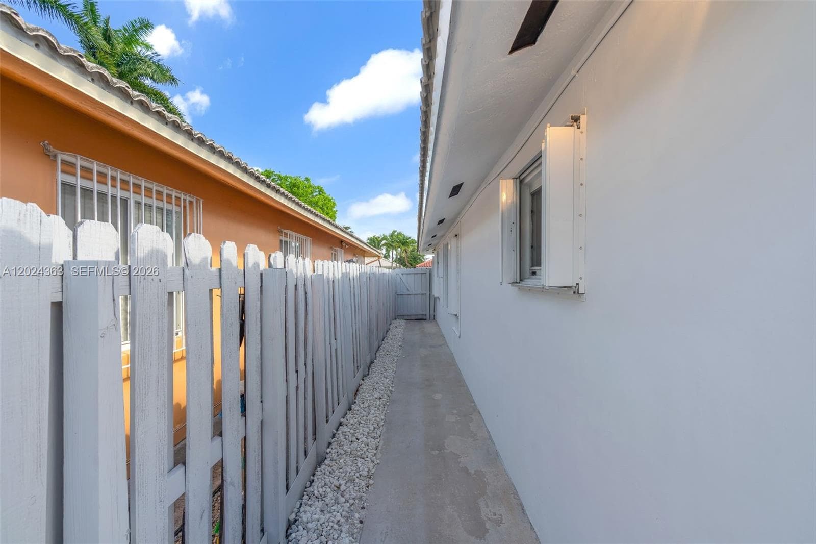 9703 NW 127th St, Hialeah Gardens FL 33018 — 28