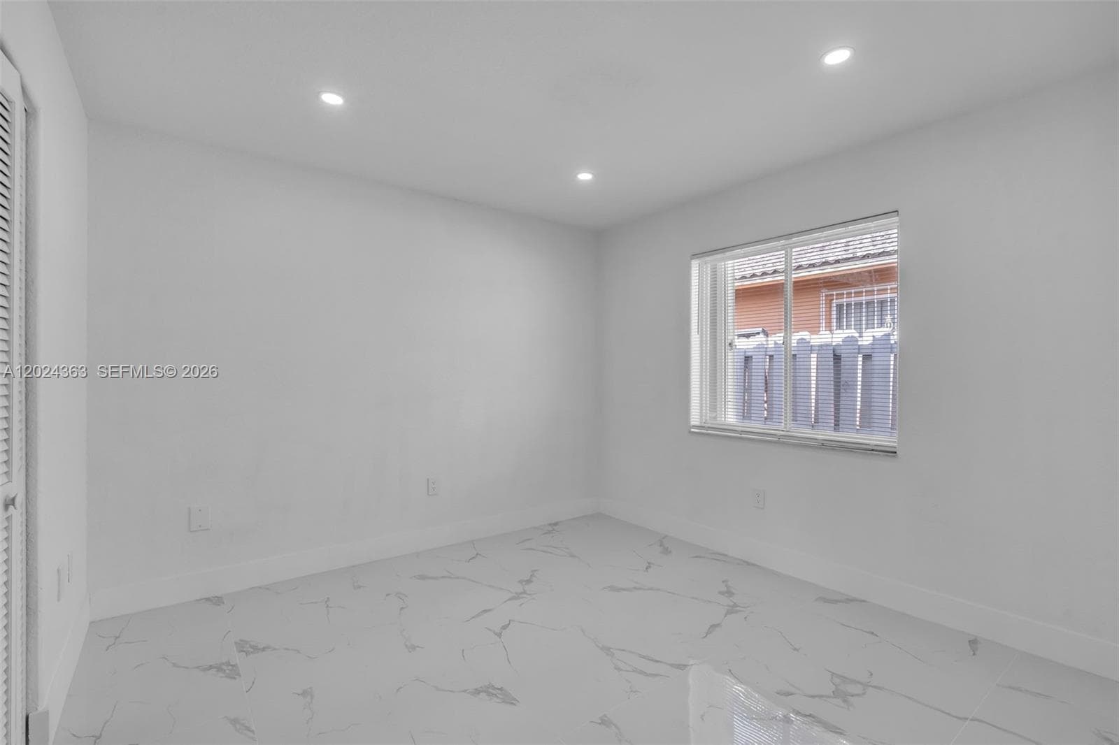 9703 NW 127th St, Hialeah Gardens FL 33018 — 20