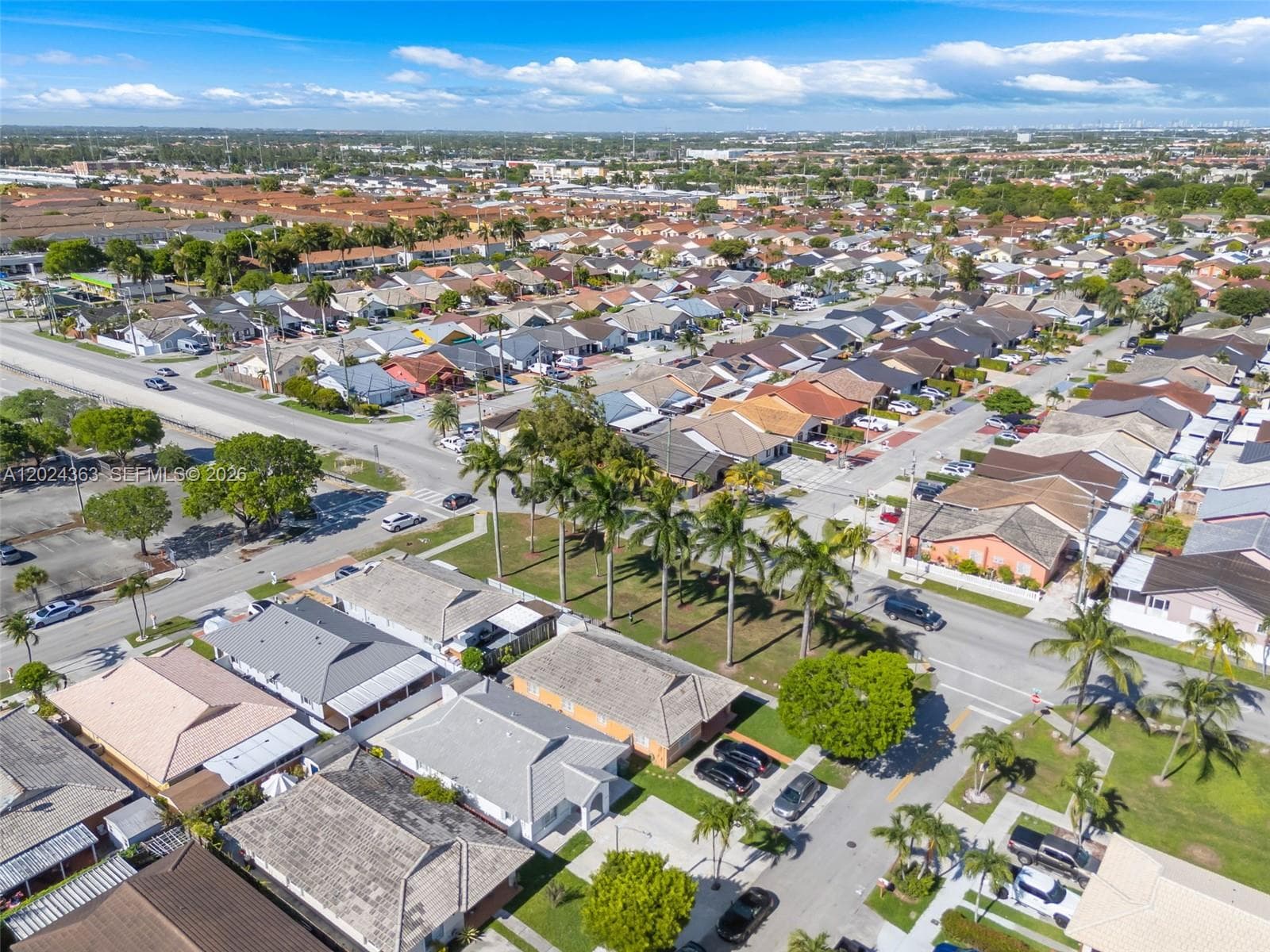 9703 NW 127th St, Hialeah Gardens FL 33018 — 38