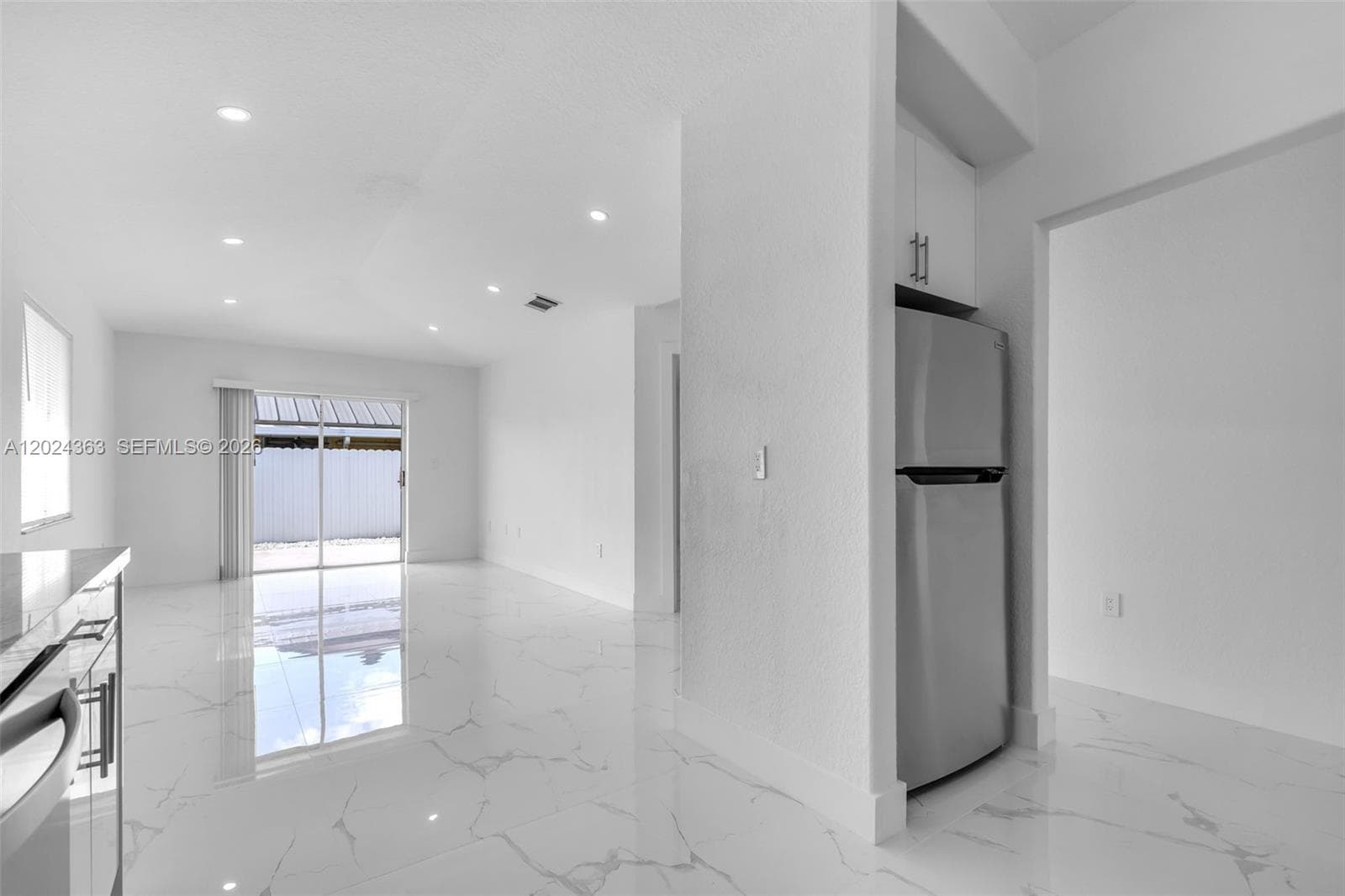 9703 NW 127th St, Hialeah Gardens FL 33018 — 10