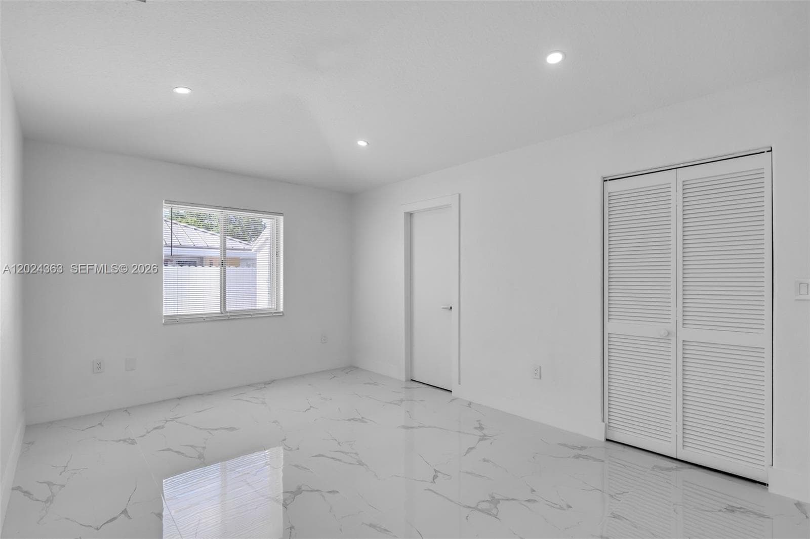 9703 NW 127th St, Hialeah Gardens FL 33018 — 14