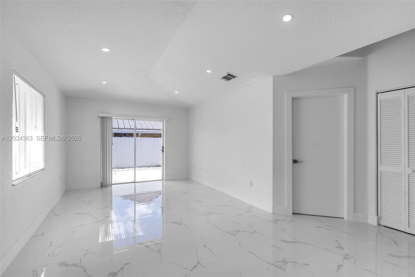 9703 NW 127th St, Hialeah Gardens FL 33018 — 11