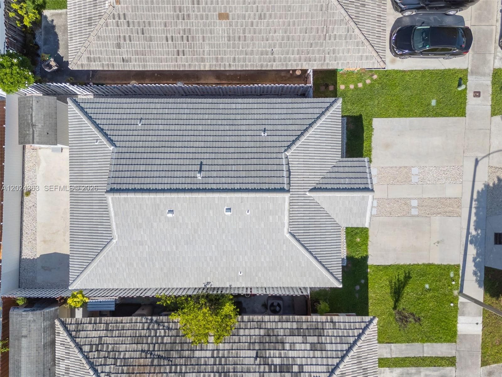 9703 NW 127th St, Hialeah Gardens FL 33018 — 40