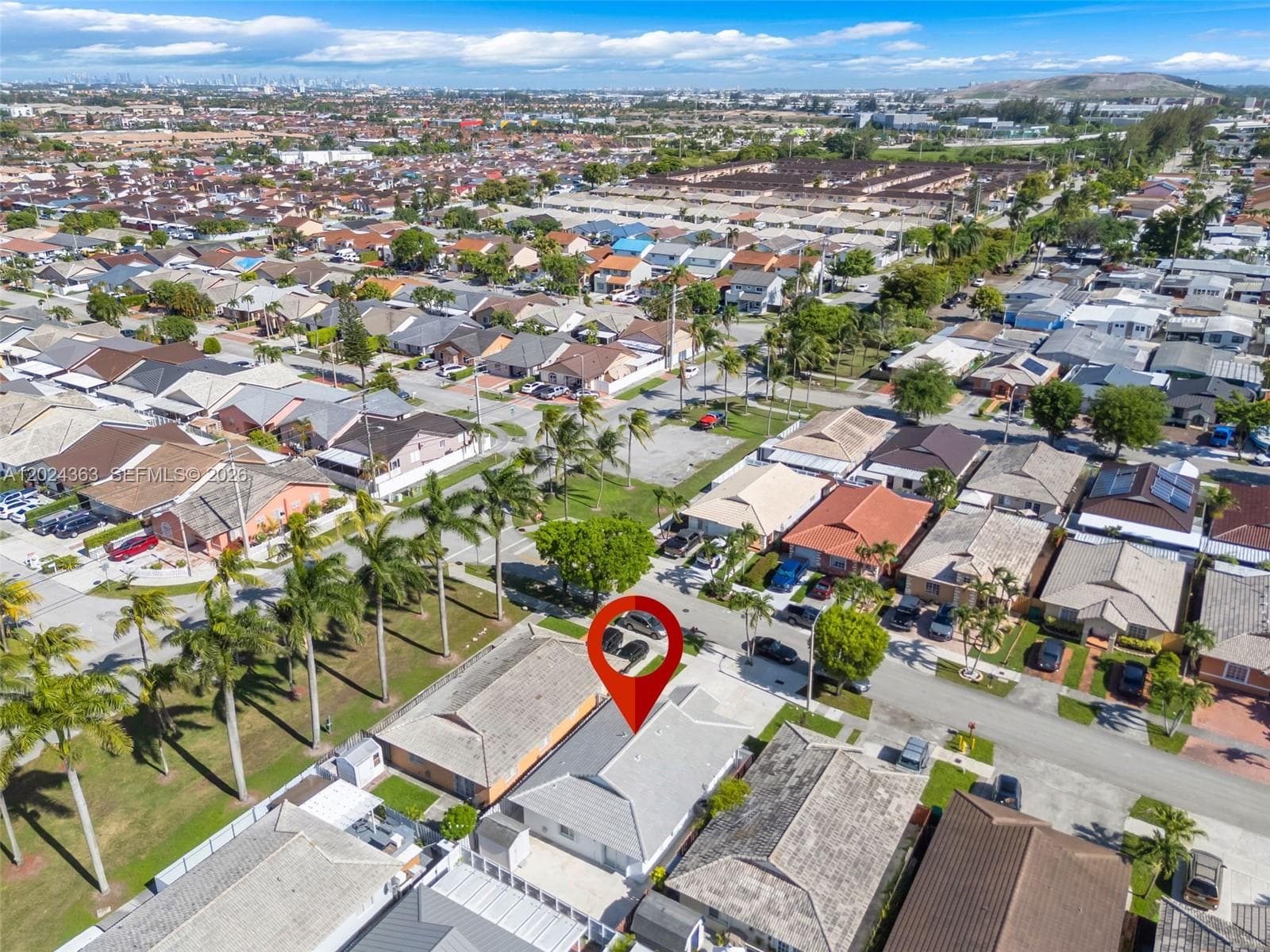 9703 NW 127th St, Hialeah Gardens FL 33018 — 35