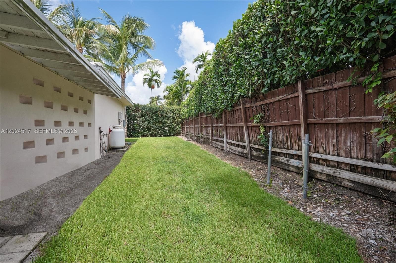 1255 NE 99th St, Miami Shores FL 33138 — 37