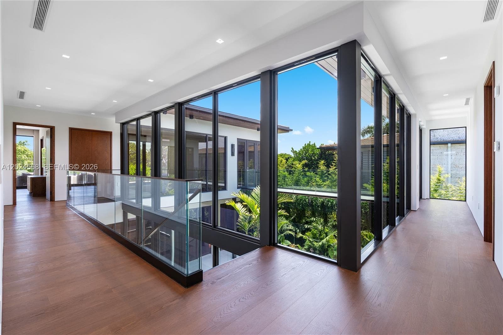 857 N Shore Dr, Miami Beach FL 33141 — 42