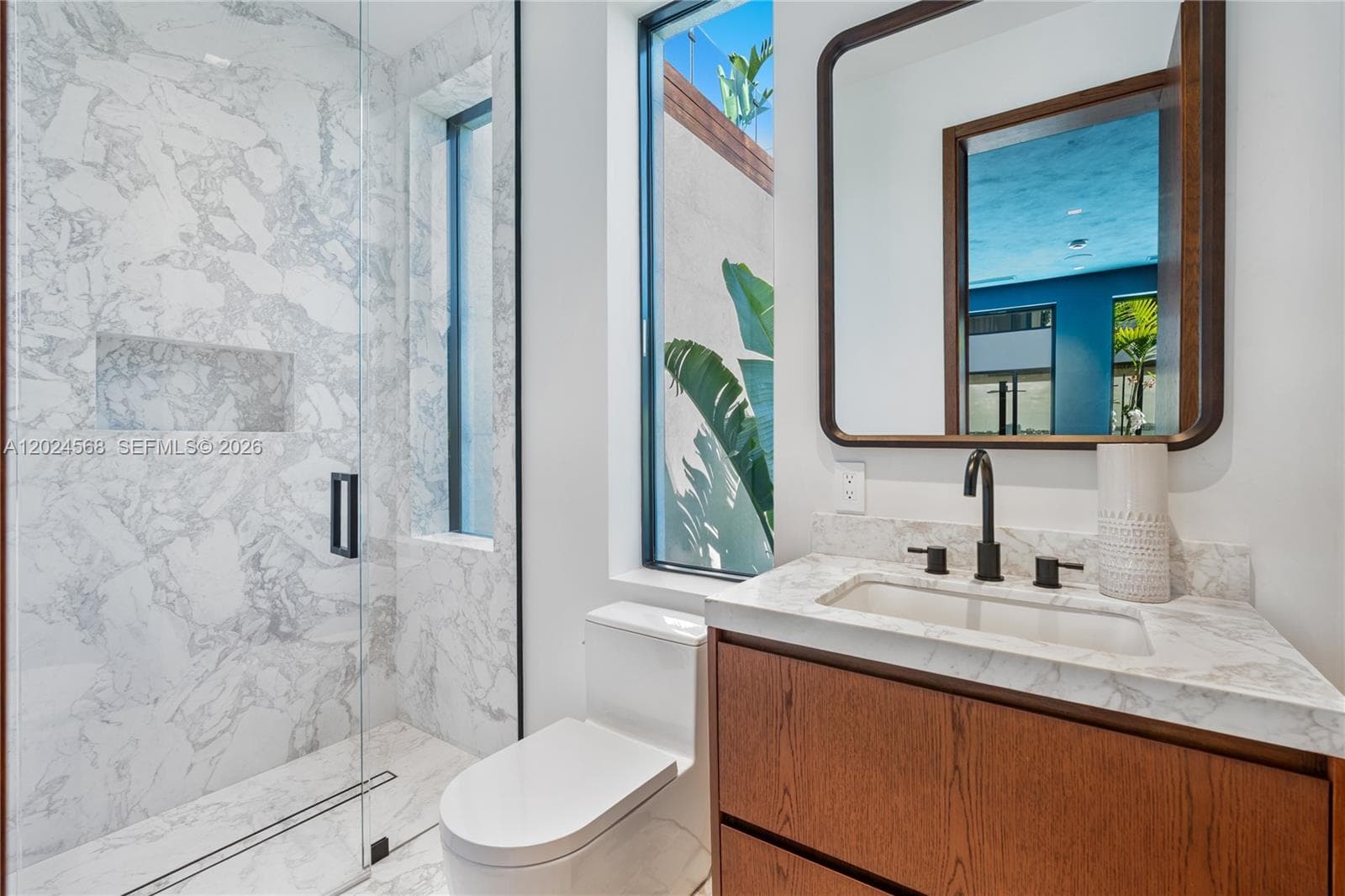 857 N Shore Dr, Miami Beach FL 33141 — 33