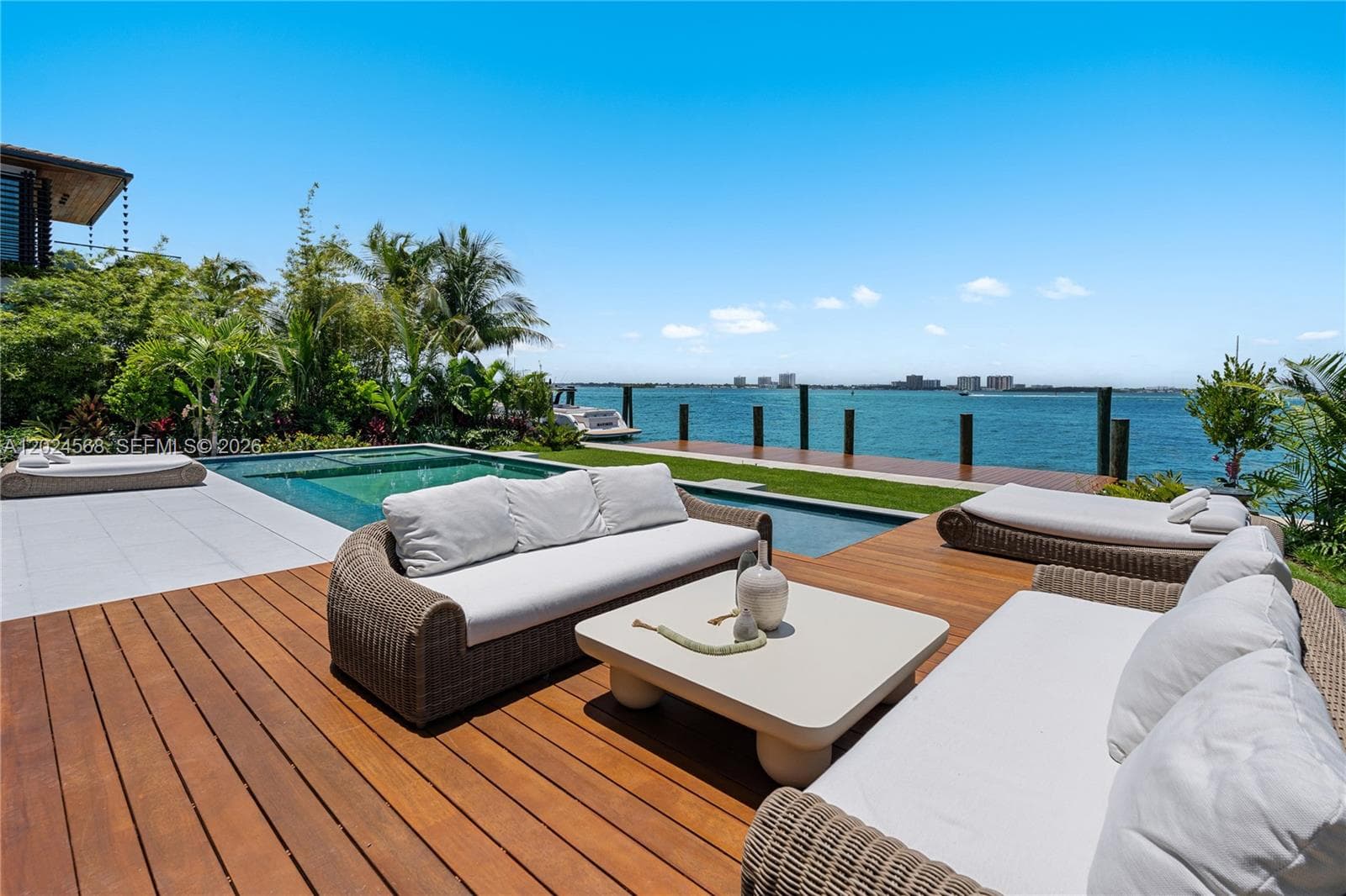 857 N Shore Dr, Miami Beach FL 33141 — 29