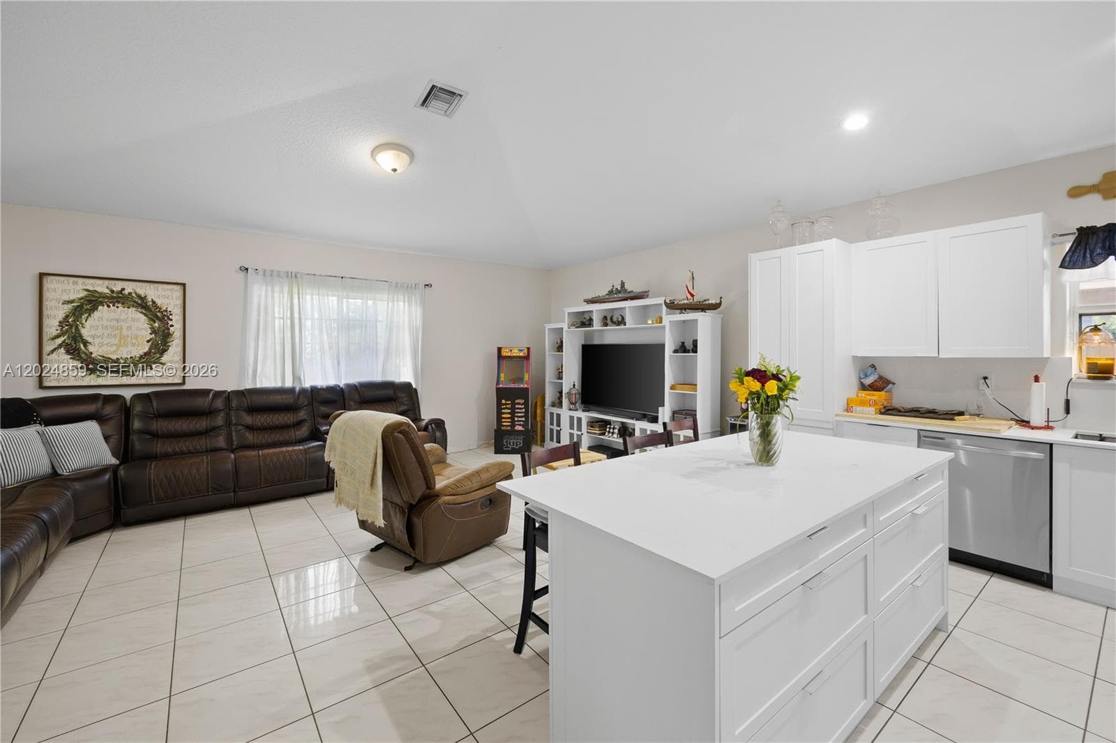 7831 NW 160th Ter, Miami Lakes FL 33016 — 6