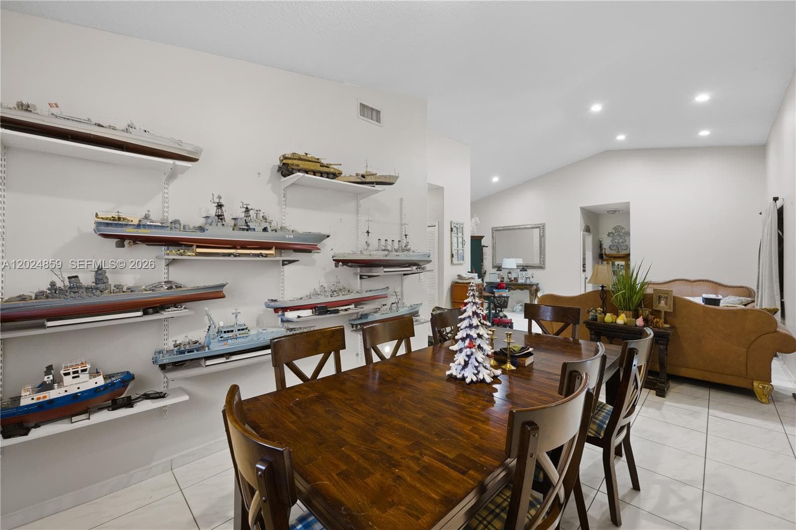 7831 NW 160th Ter, Miami Lakes FL 33016 — 43