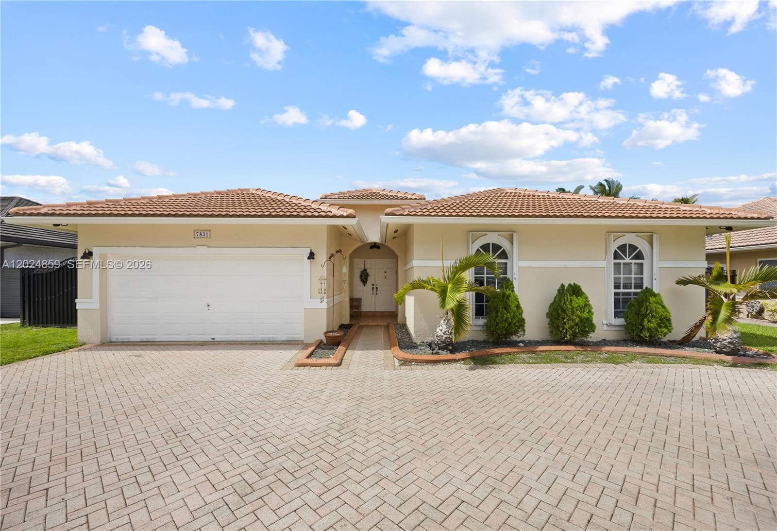 7831 NW 160th Ter, Miami Lakes FL 33016 — 41