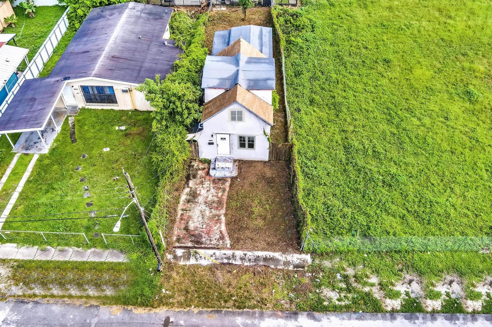 1713 NW 76th Terrace, Miami FL 33147 — 24