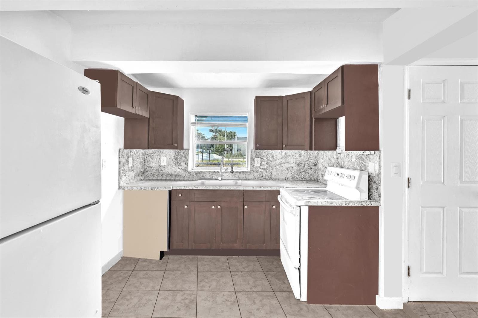 1713 NW 76th Terrace, Miami FL 33147 — 10