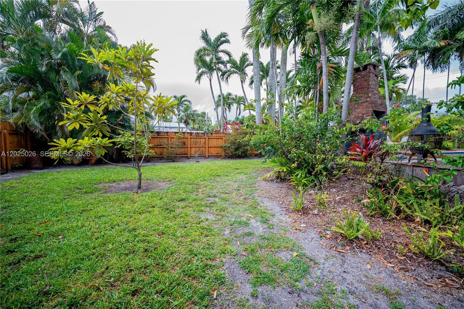 548 East Dr, Miami Springs FL 33166 — 73