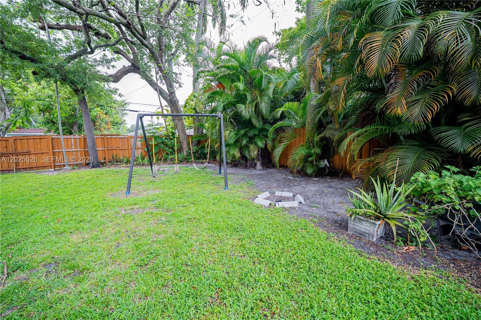 548 East Dr, Miami Springs FL 33166 — 60