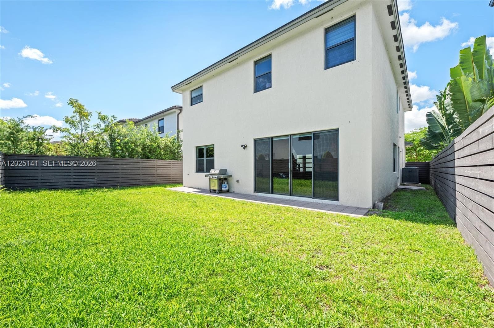 8763 NW 157th Ter, Miami Lakes FL 33018 — 20