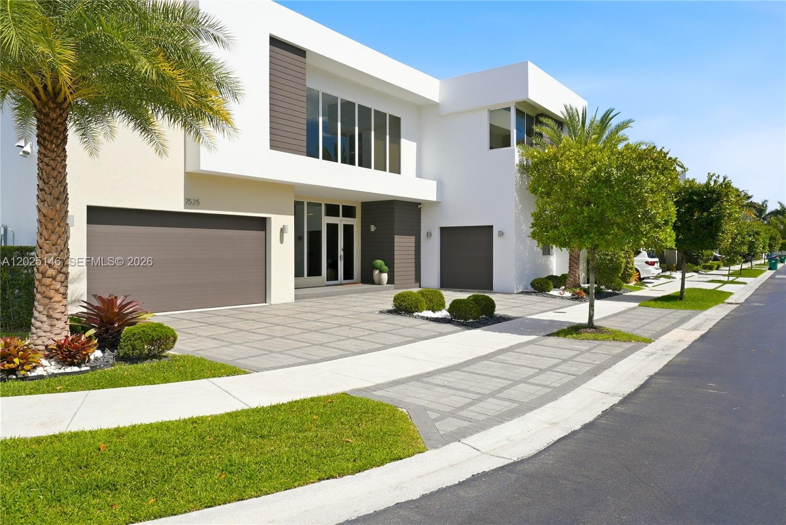 7525 NW 103rd Pl, Doral FL 33178 — 76