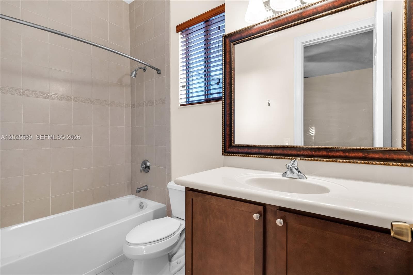 19529 SW 80th Ct, Cutler Bay FL 33157 — 56