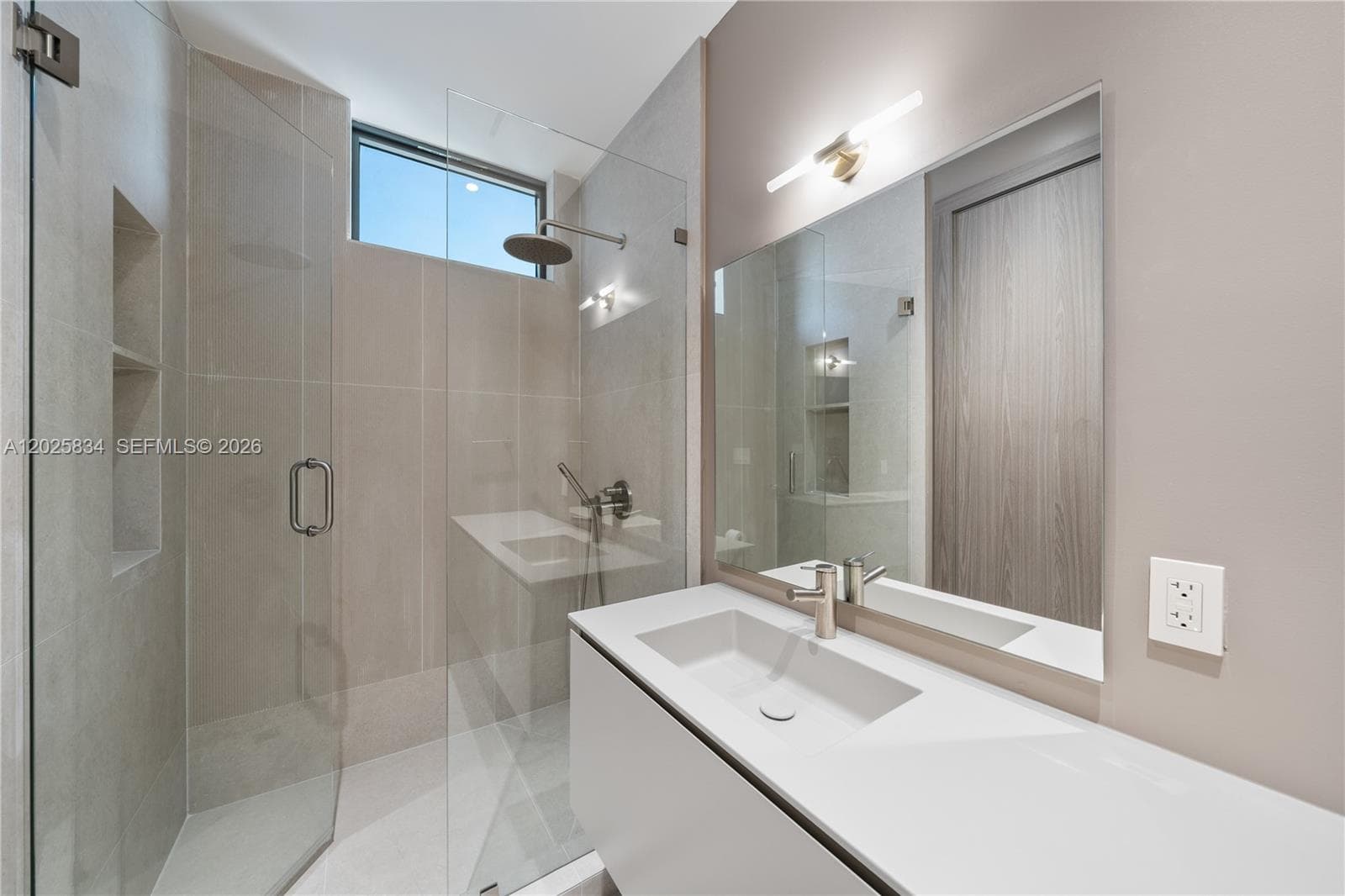 571 Glenridge Rd, Key Biscayne FL 33149 — 12
