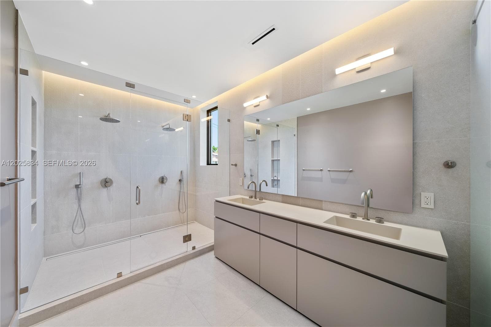 571 Glenridge Rd, Key Biscayne FL 33149 — 26