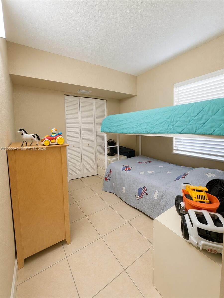 5551 E 4th Ave, Hialeah FL 33013 — 12