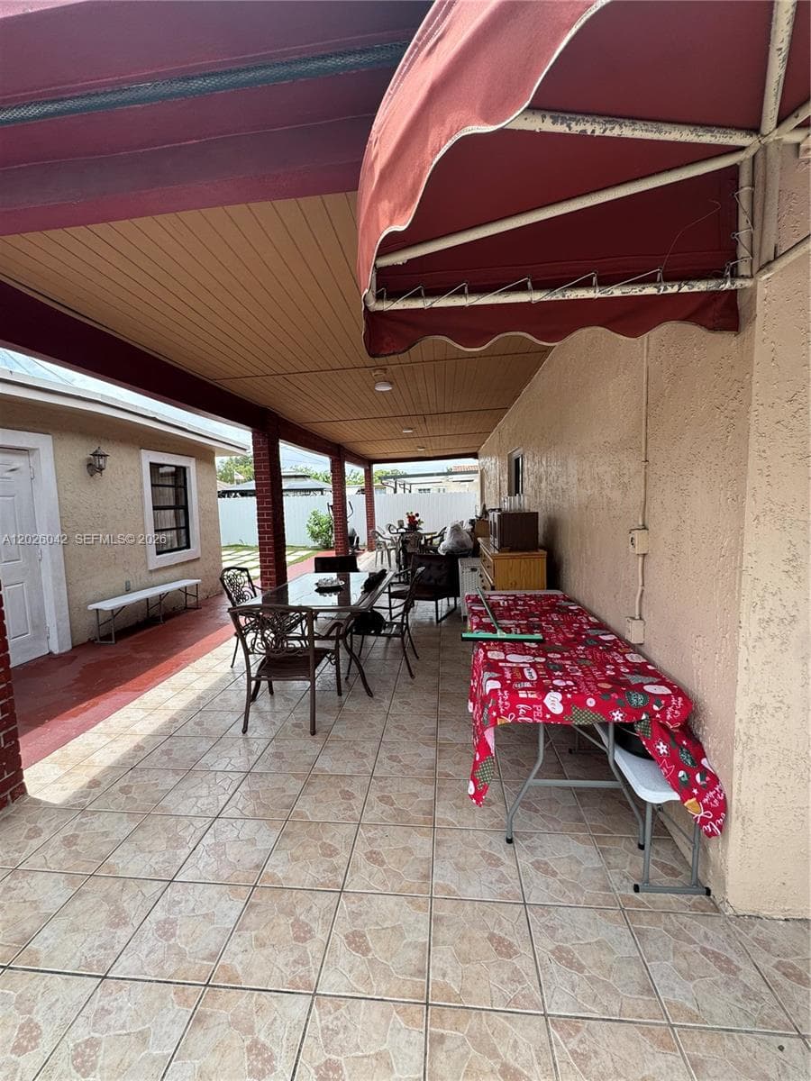 5551 E 4th Ave, Hialeah FL 33013 — 24