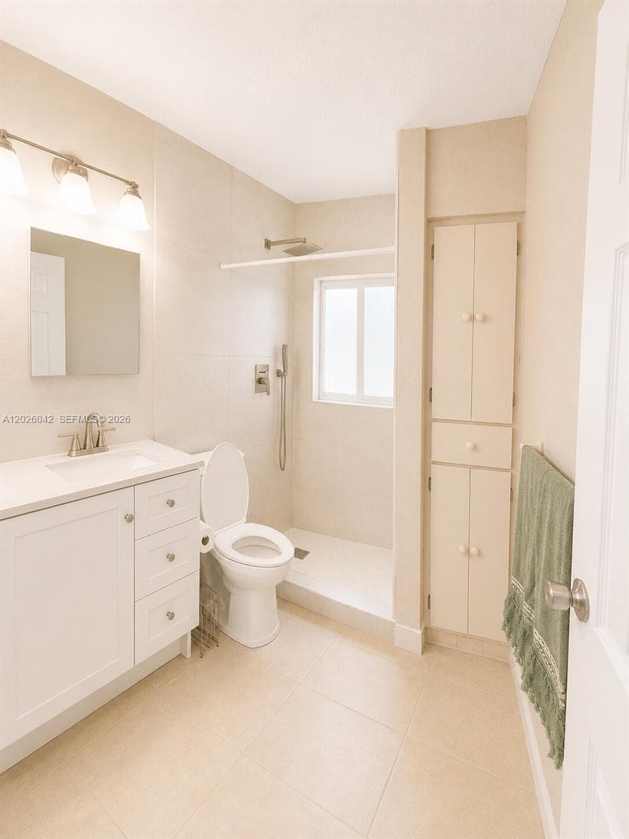 5551 E 4th Ave, Hialeah FL 33013 — 19