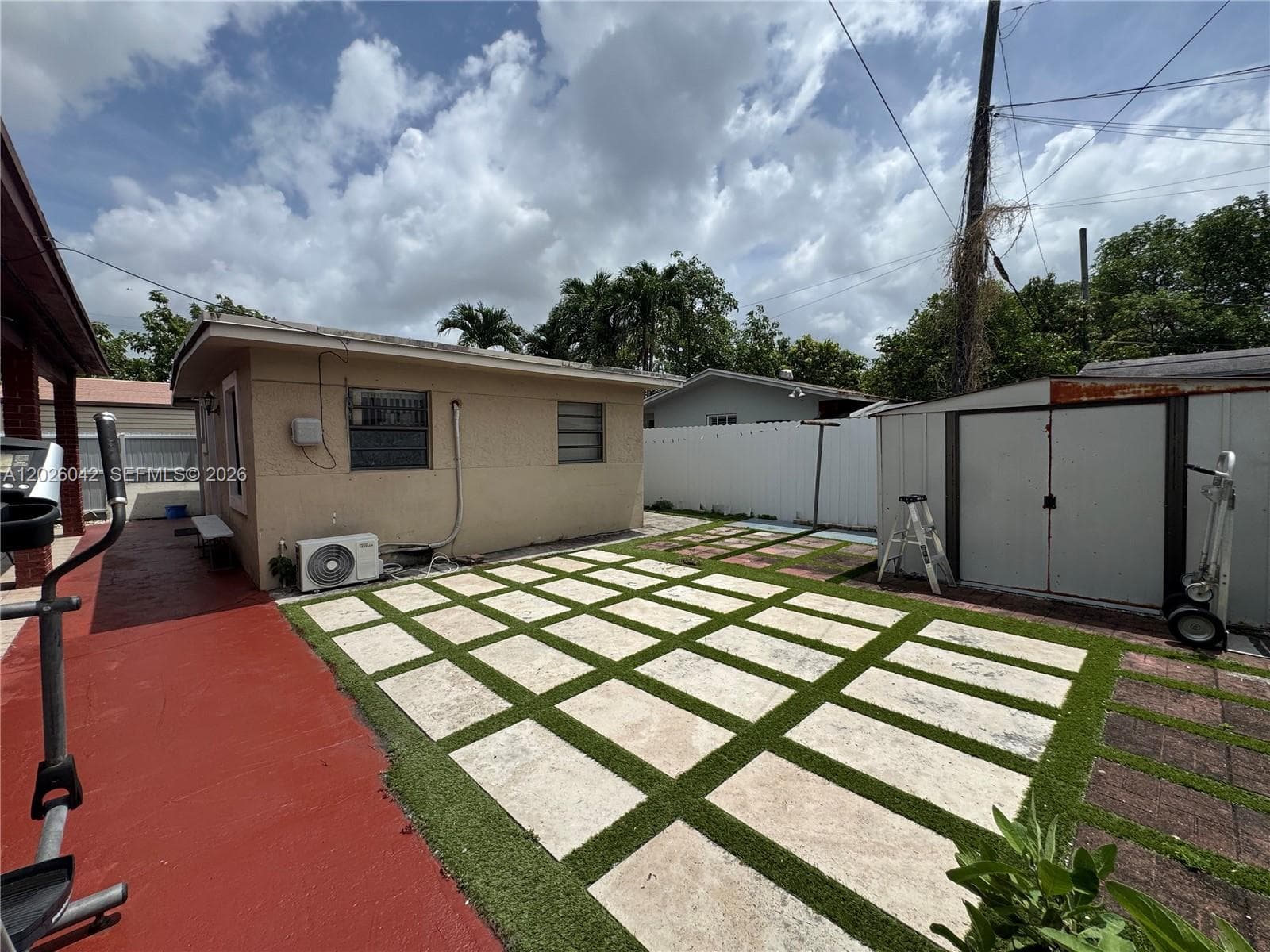 5551 E 4th Ave, Hialeah FL 33013 — 21