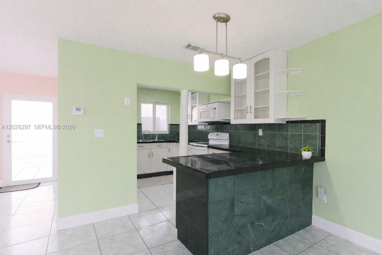 601 SW 116th ct, Sweetwater FL 33174 — 2