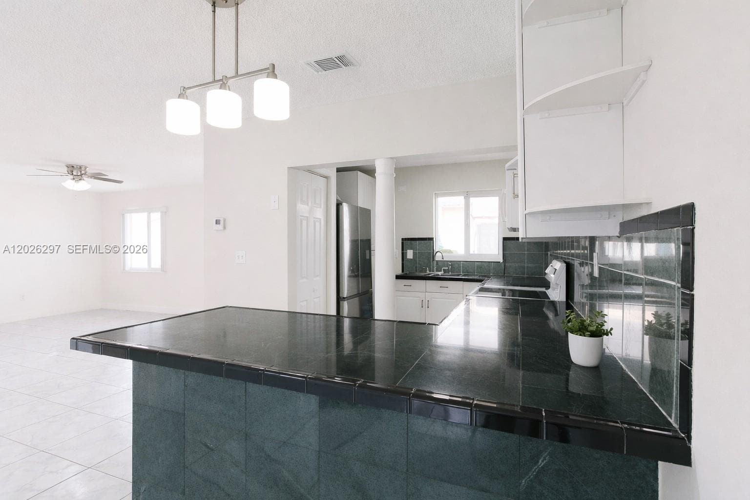 601 SW 116th ct, Sweetwater FL 33174 — 1