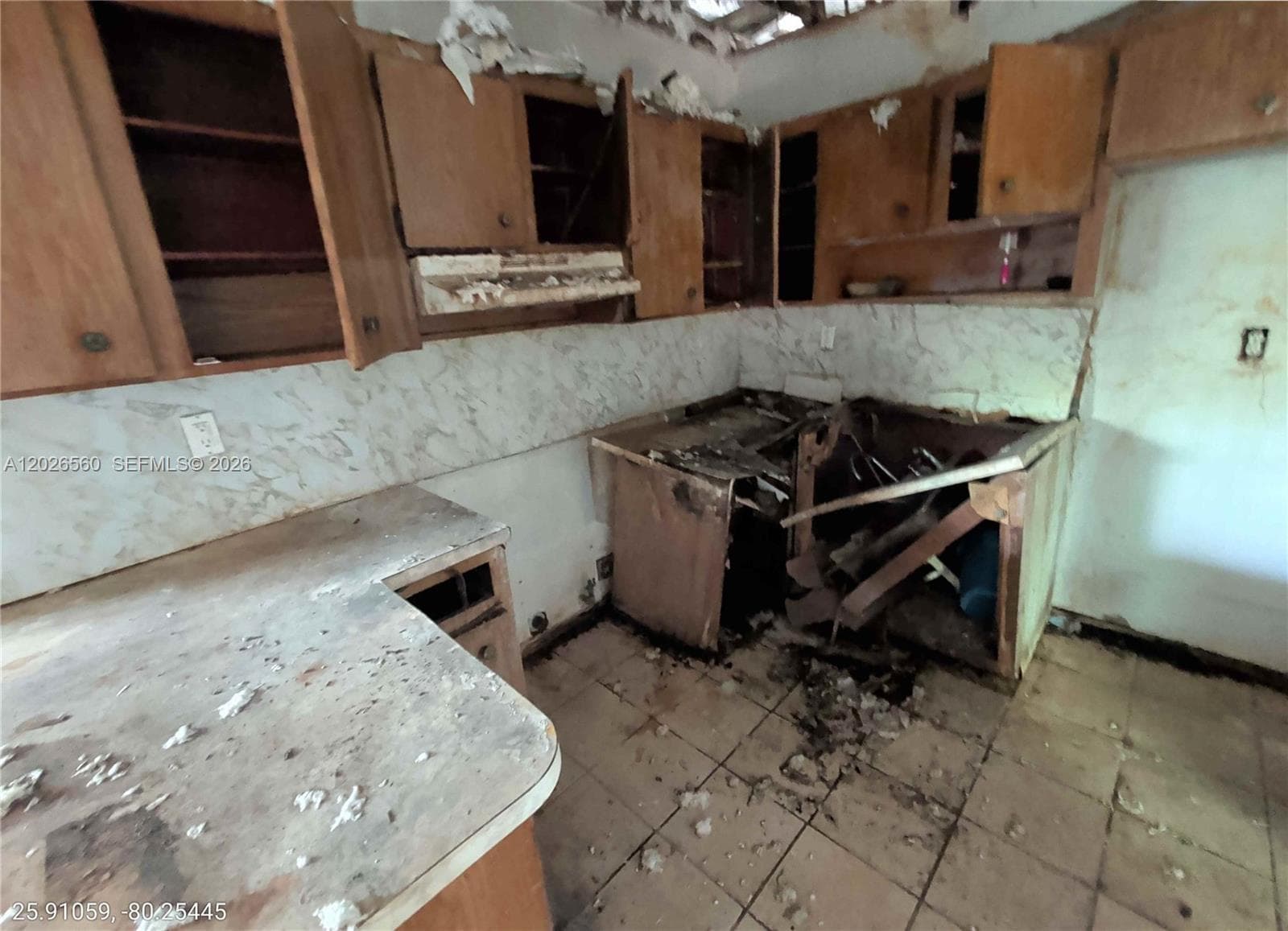 820 Curtiss Dr, Opa-Locka FL 33054 — 13