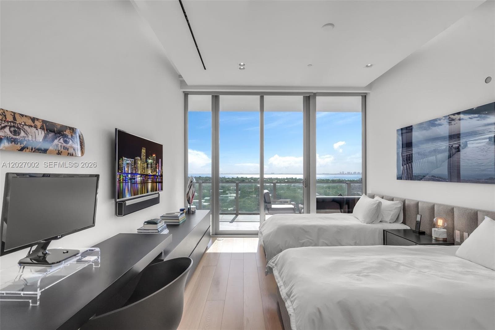 350 Ocean Dr, Key Biscayne FL 33149 — 46