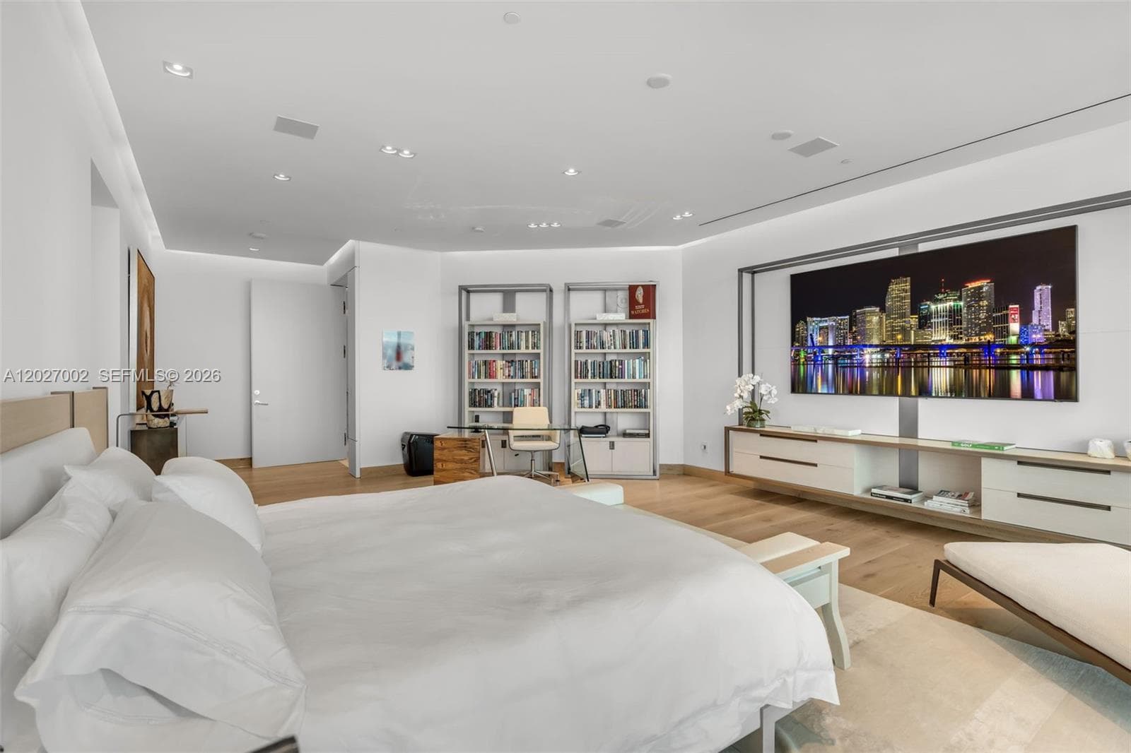 350 Ocean Dr, Key Biscayne FL 33149 — 22