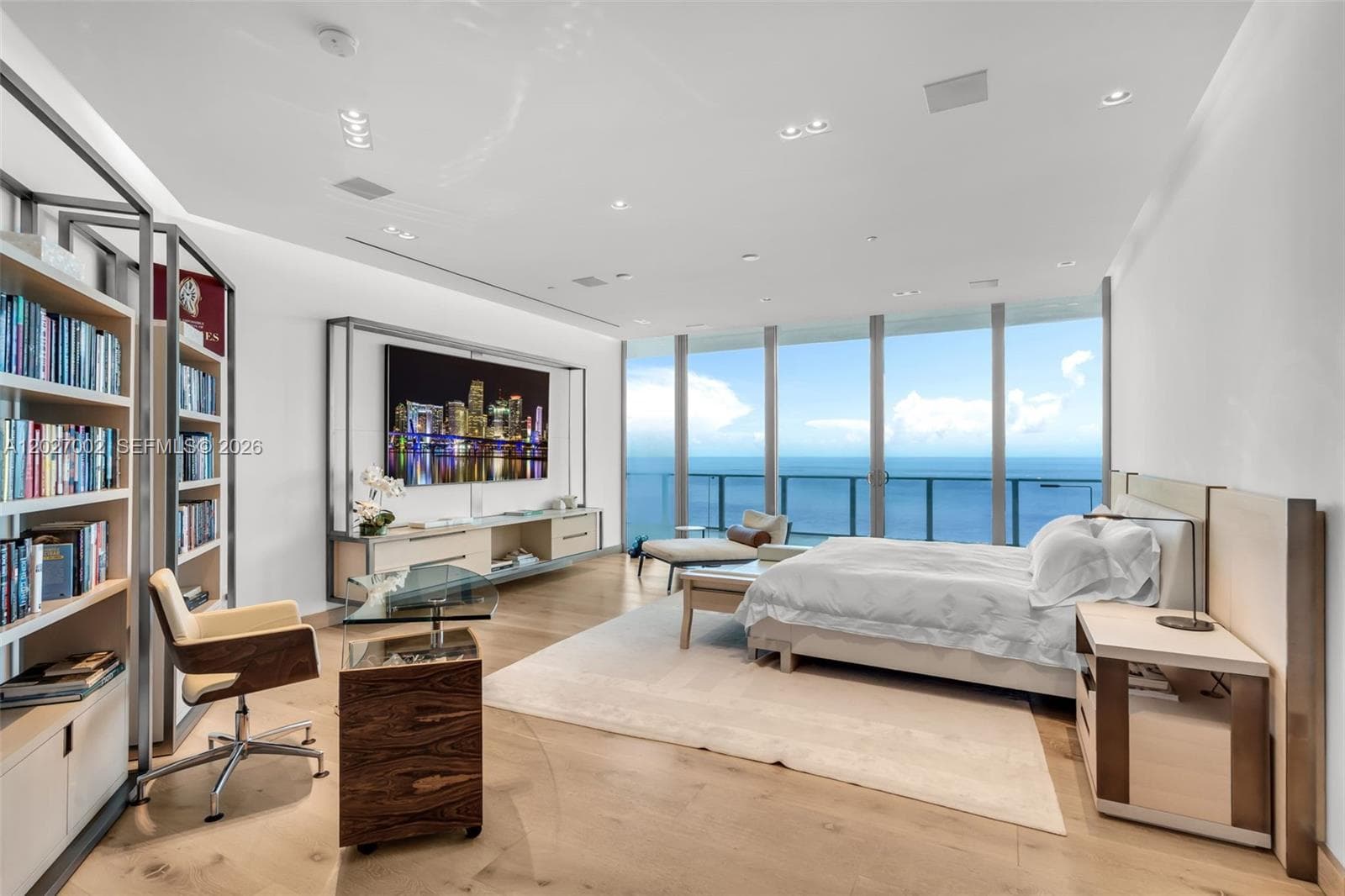 350 Ocean Dr, Key Biscayne FL 33149 — 18
