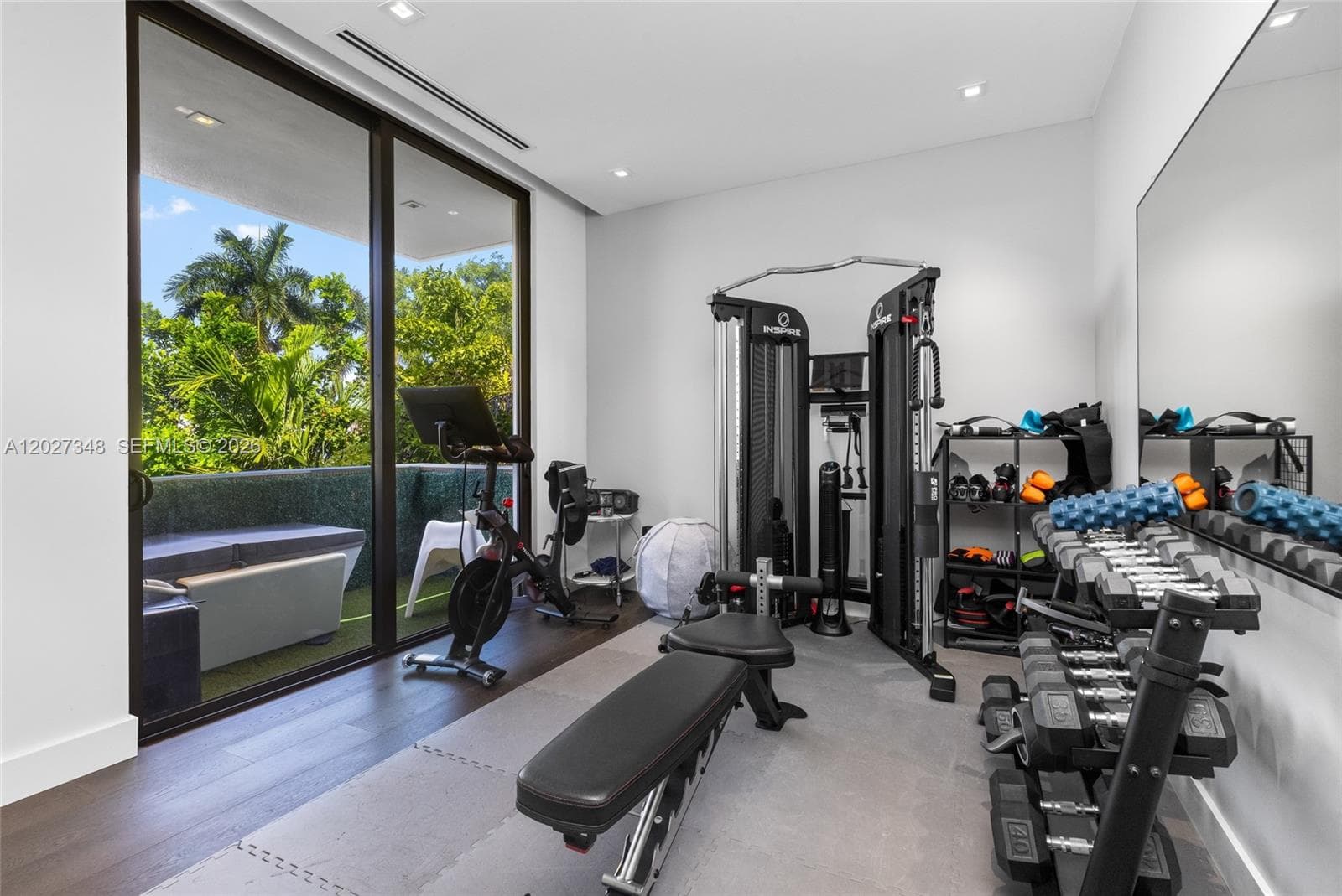 16470 NE 30th Ave, North Miami Beach FL 33160 — 37