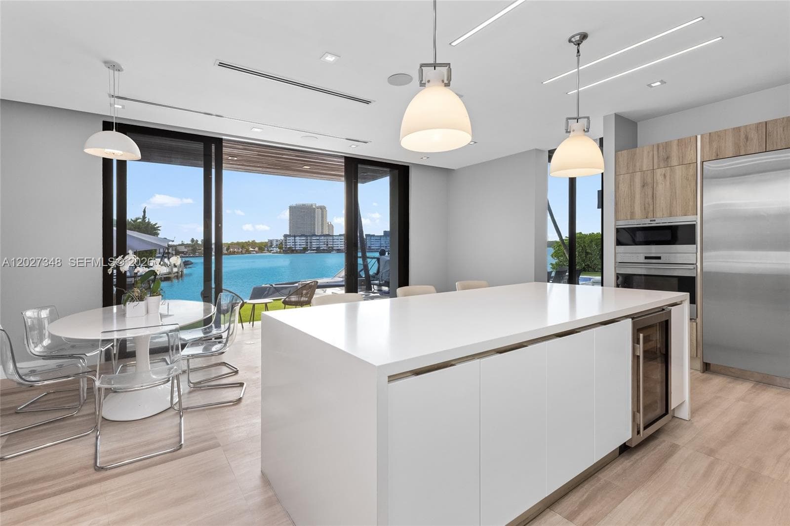 16470 NE 30th Ave, North Miami Beach FL 33160 — 15