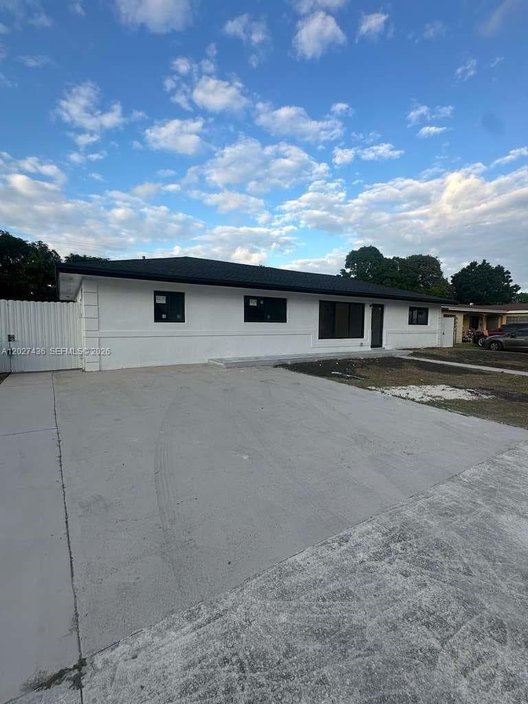 2041 NW 190th Ter, Miami Gardens FL 33056 — 2