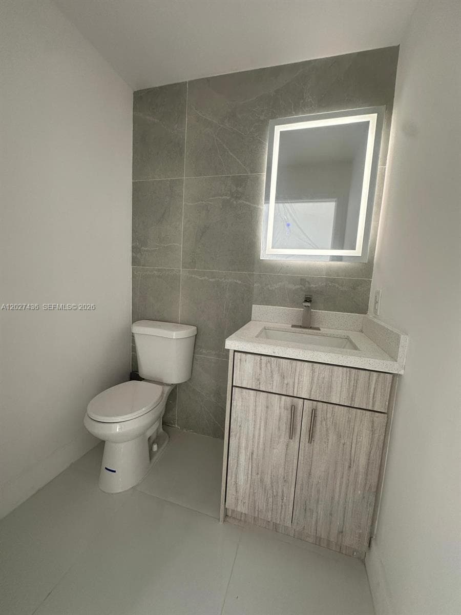 2041 NW 190th Ter, Miami Gardens FL 33056 — 7