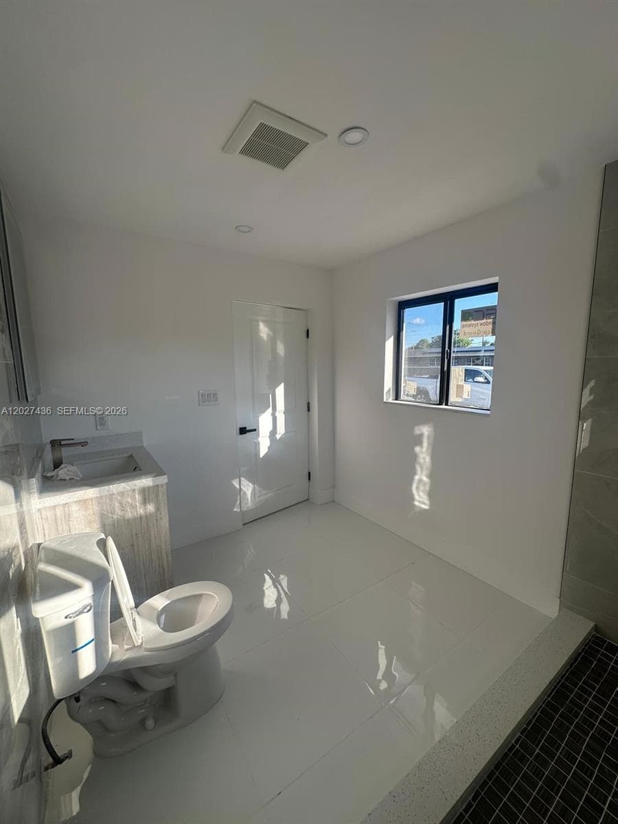 2041 NW 190th Ter, Miami Gardens FL 33056 — 9