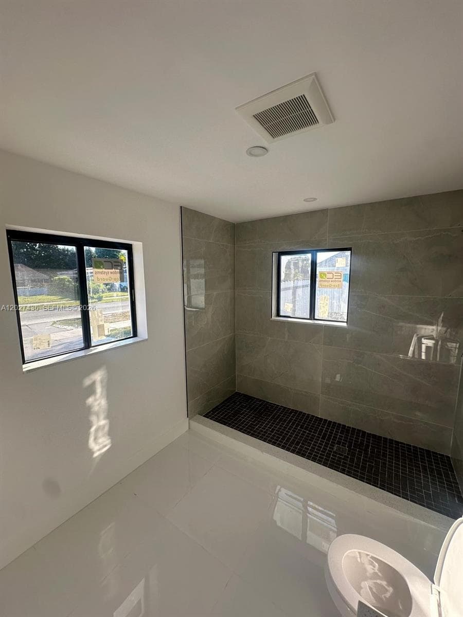 2041 NW 190th Ter, Miami Gardens FL 33056 — 10